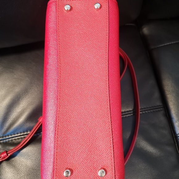 COACH Cross Grain Leather Crossbody Handbag - Picture 8 of 9